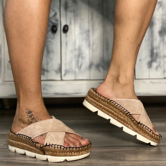 Jimmy Choo Dánae Flat - Picture 4 of 5